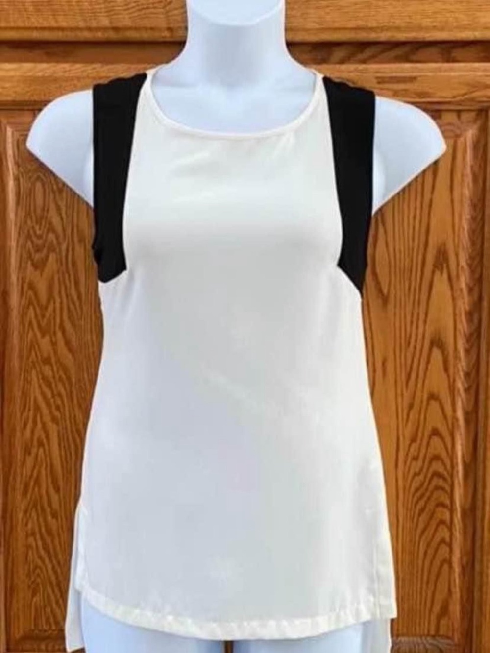Forever 21 Sleeveless Top, Size Large